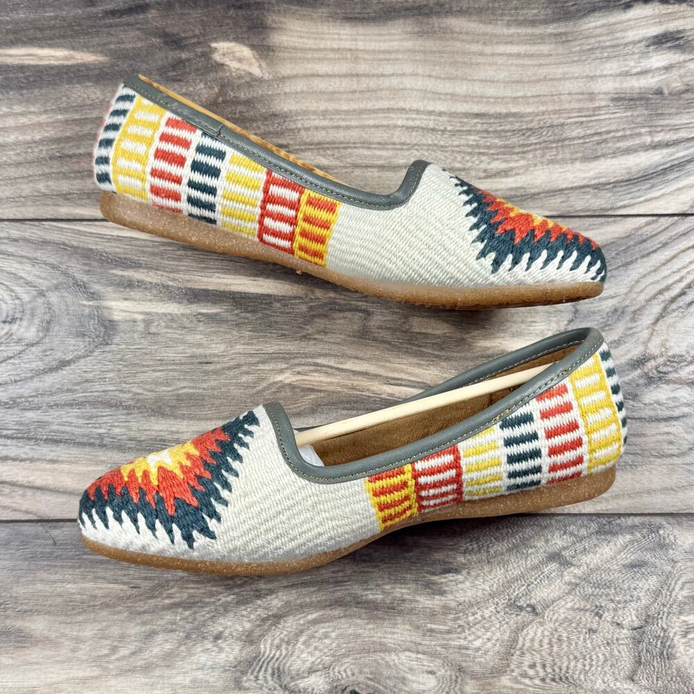 NIB Born 7.5M Giselle Woven Slipper Flats Loafers Southwestern White Multicolor - Picture 7 of 12